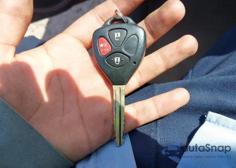 2008 Toyota Rav4 z USA, uszkodzony, nr VIN JTMZD33V385101925